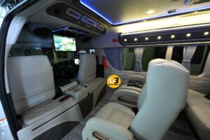 แต่งรถตู้วีไอพี เบาะvip โตโยต้าคอมมิวเตอร์ Toyota Commuter แต่งรถตู้อุบล